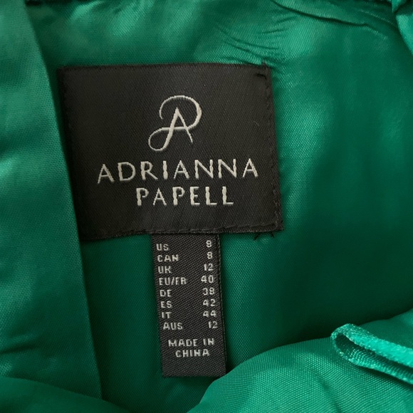 Vivid Emerald green dress by Adrienne Papell size 8 - Picture 6 of 6